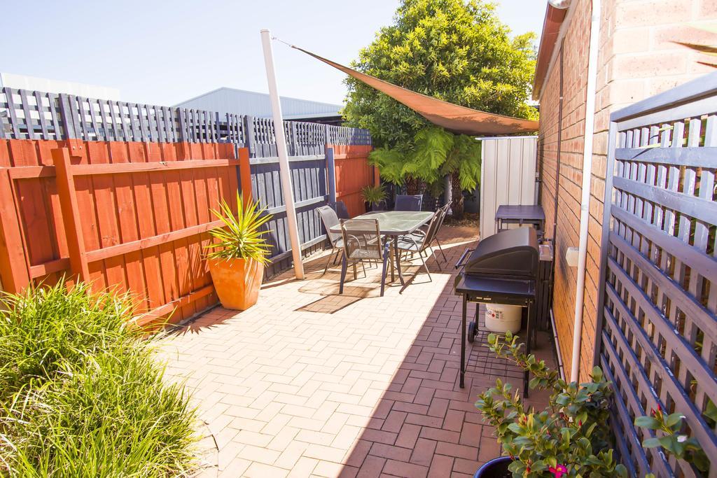 Colonial Motor Inn Bairnsdale Golden Chain Property Exterior foto