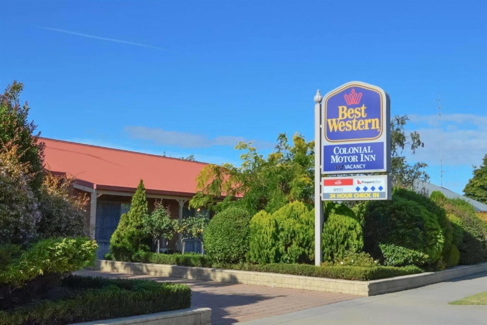 Colonial Motor Inn Bairnsdale Golden Chain Property Exterior foto